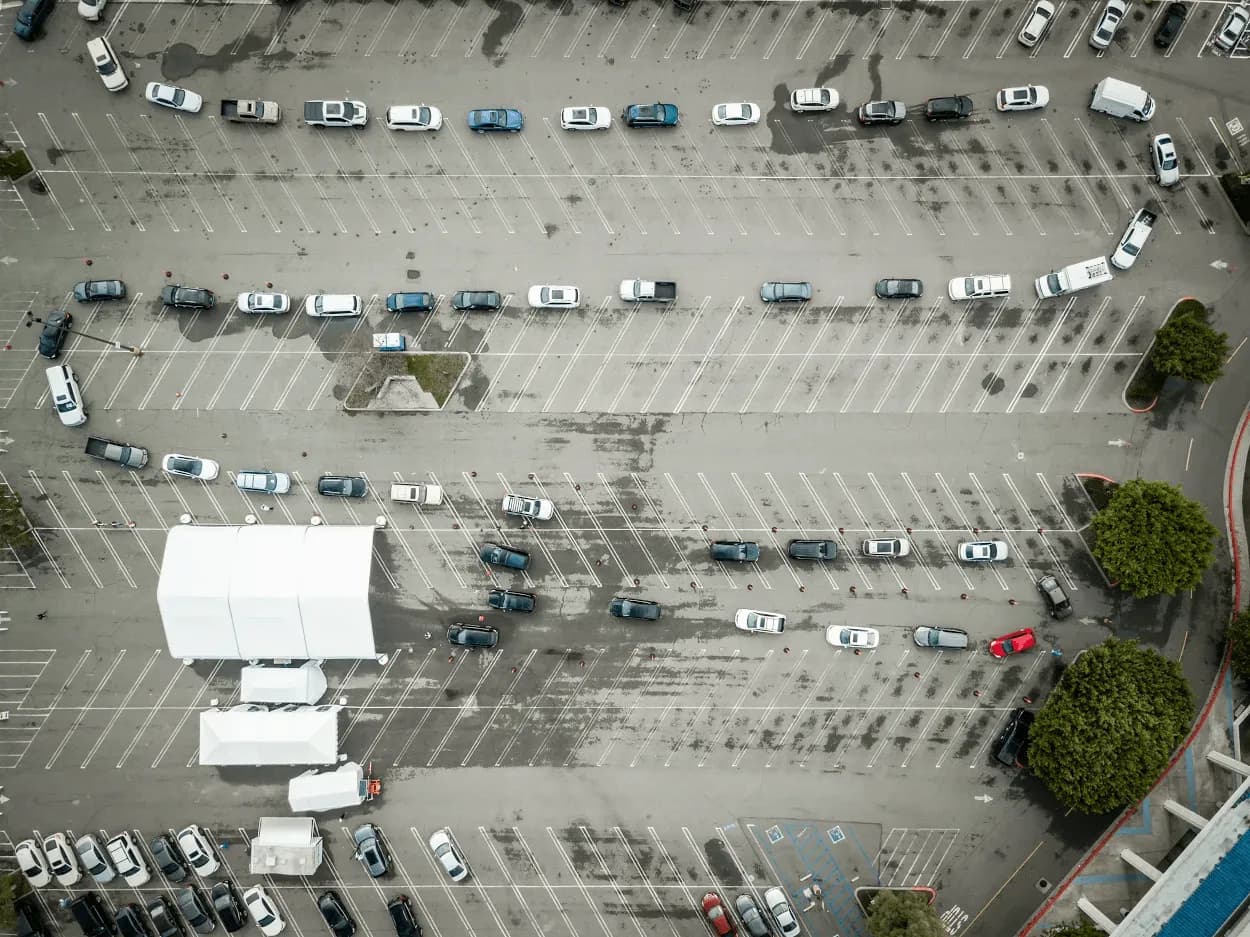 Cars arranged at a Lifeline COVID-19 testing site